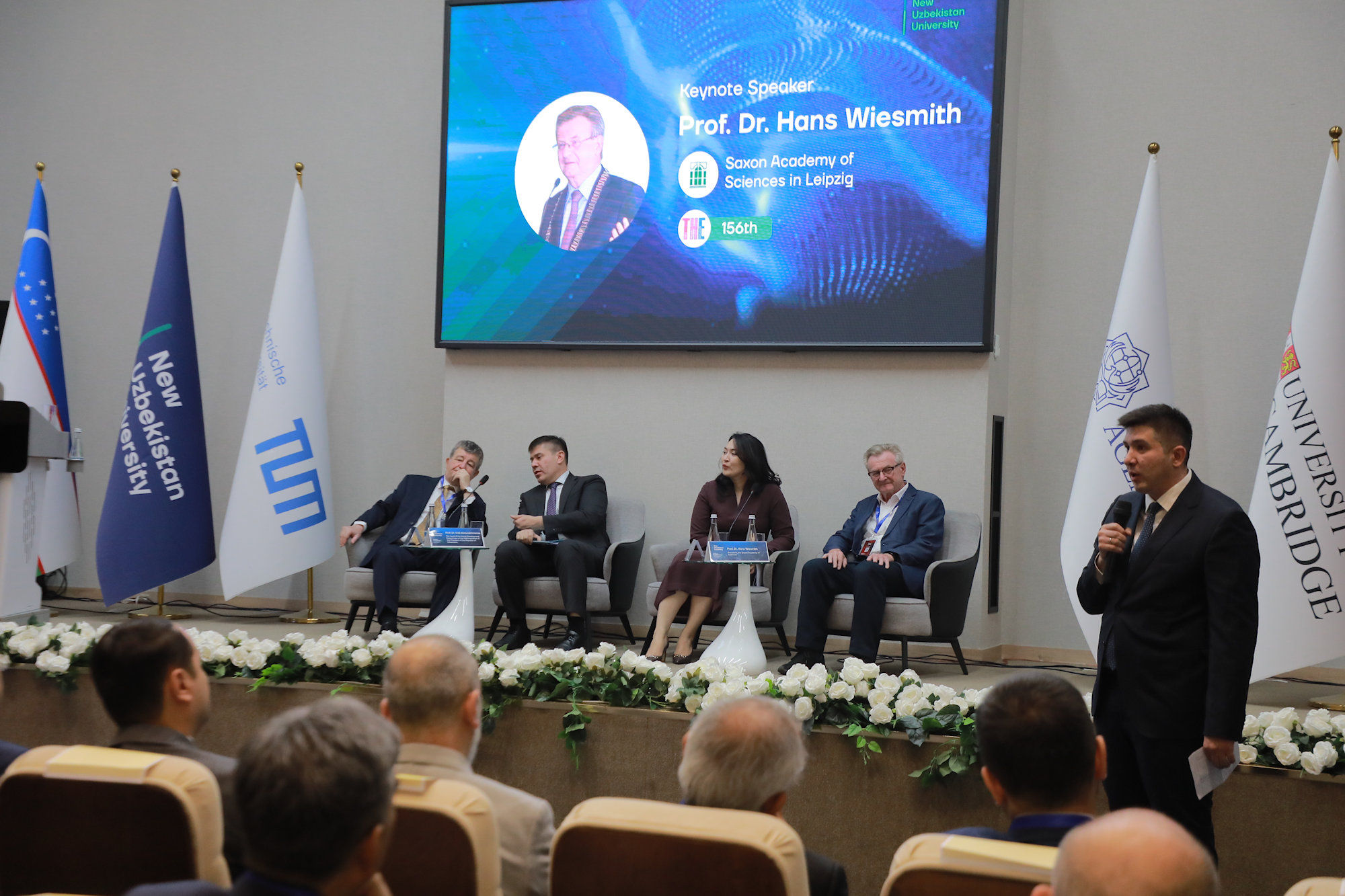Welcome by Vice-Rector Ahmedov Bahodir, First Vice-President for Academic Affairs of the New Uzbekistan University with (from left to right) Shlomo Weber, Odil Abdurakhmanov, Khilola Umarova and Hans Wiesmeth in the Presidium